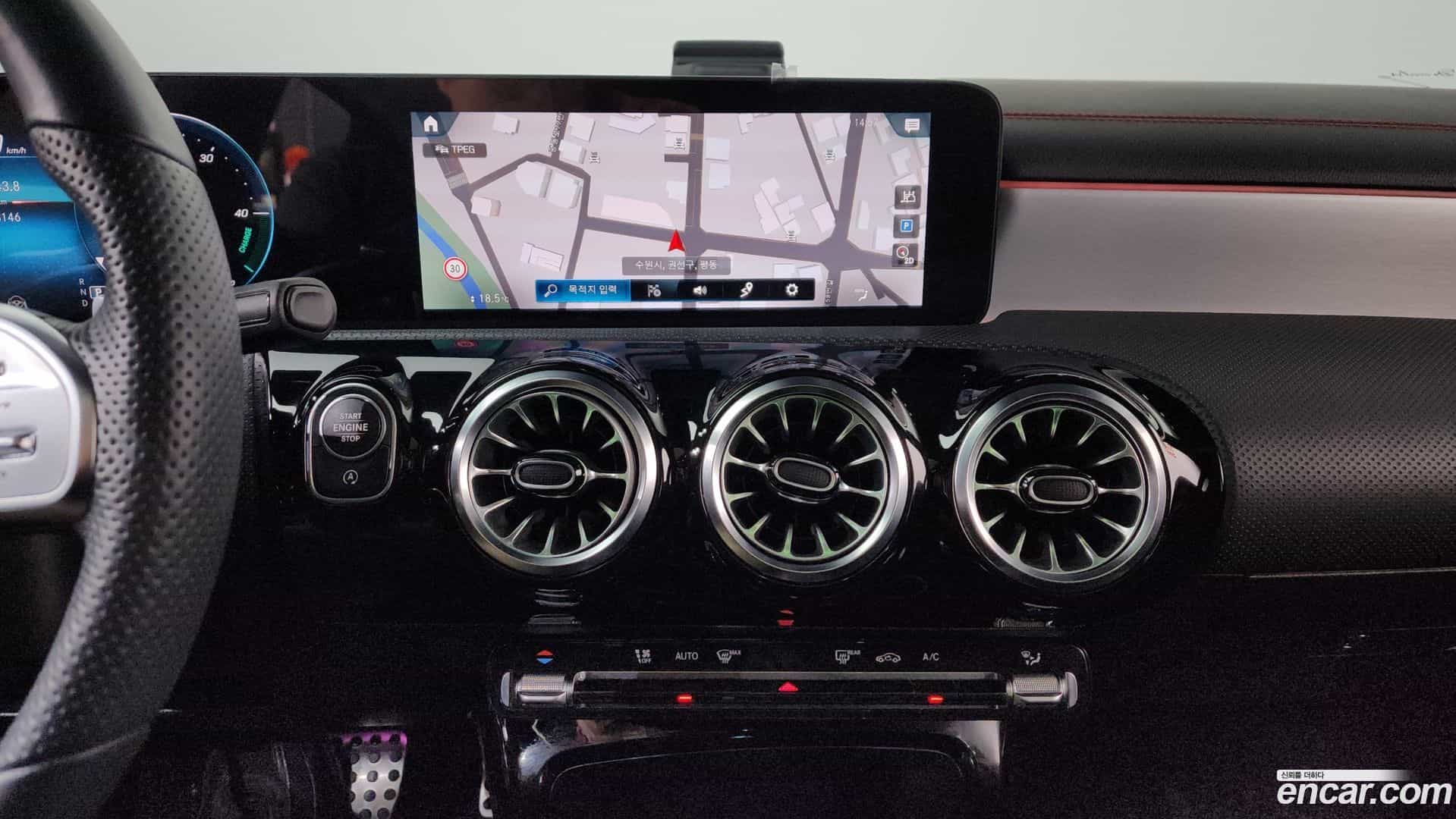 CLA-Class Mercedes-Benz 2022.11-OPTION-019