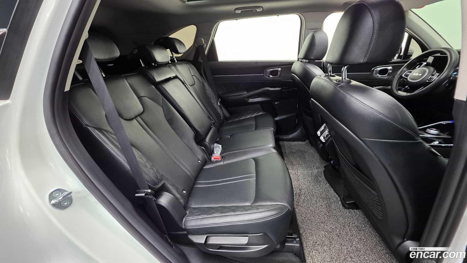 Sorento Kia 2023.0-OPTION-023