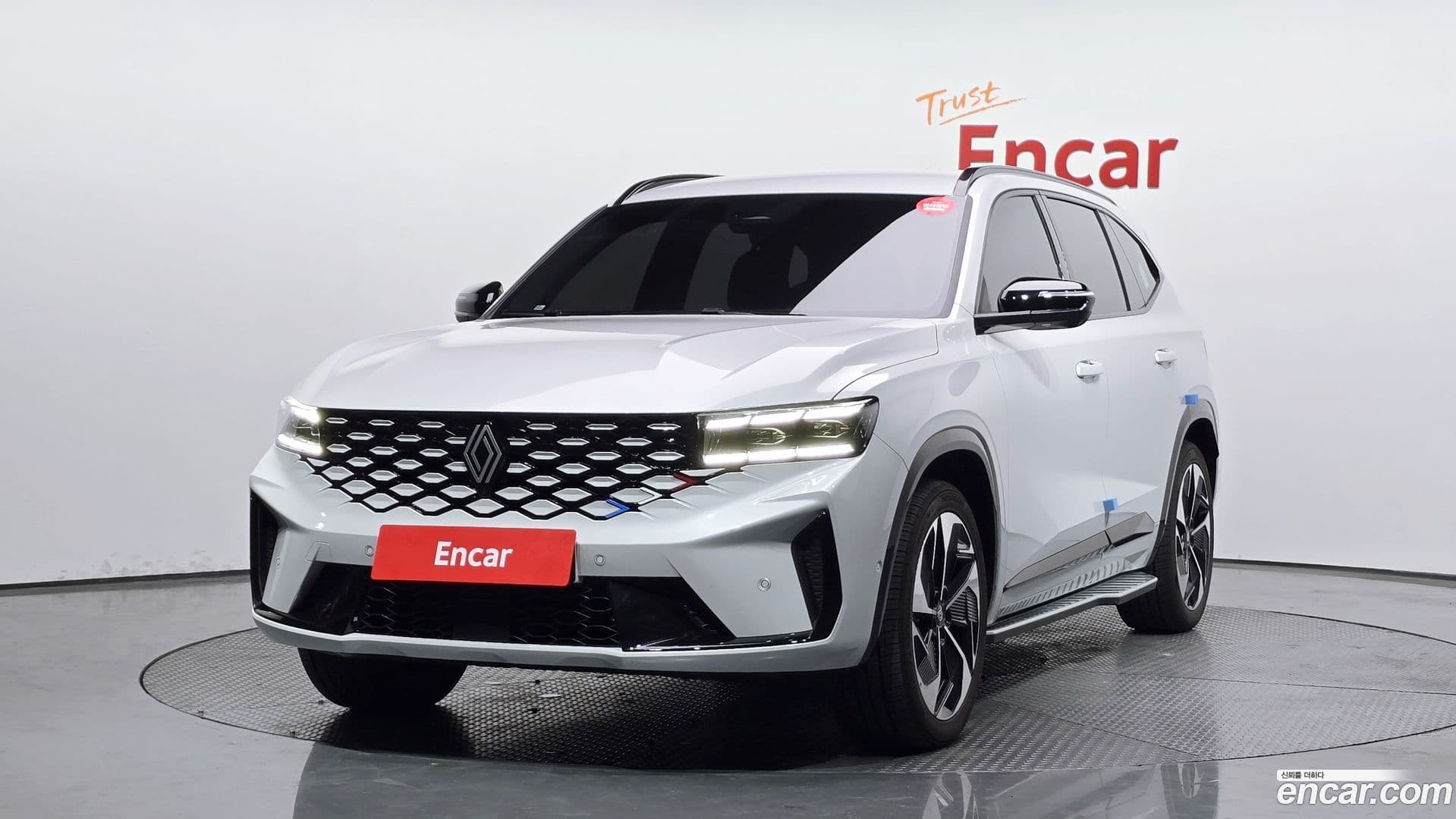 Main__Slider__Photo:Grand Koleos Renault Korea 2025.2-0