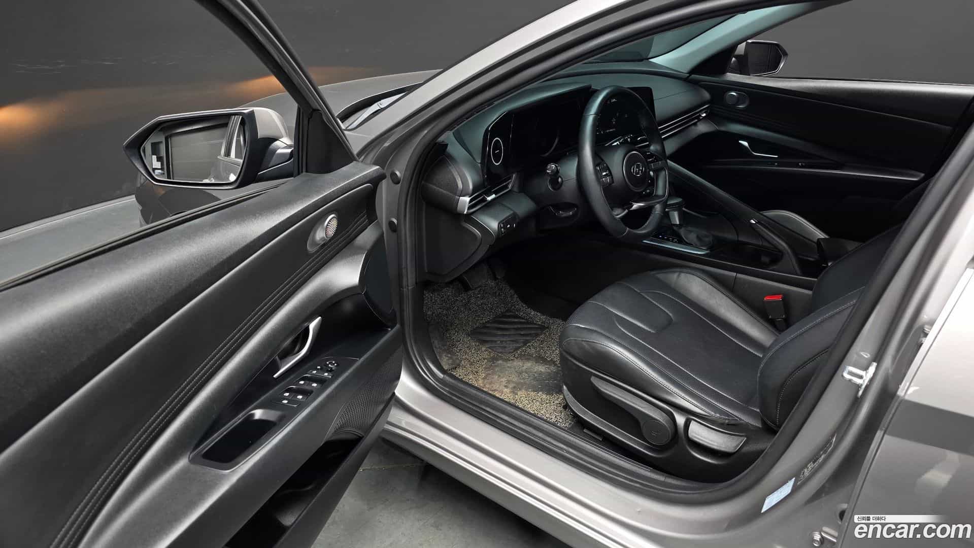 AVANTE Hyundai 2020.5-INNER-010