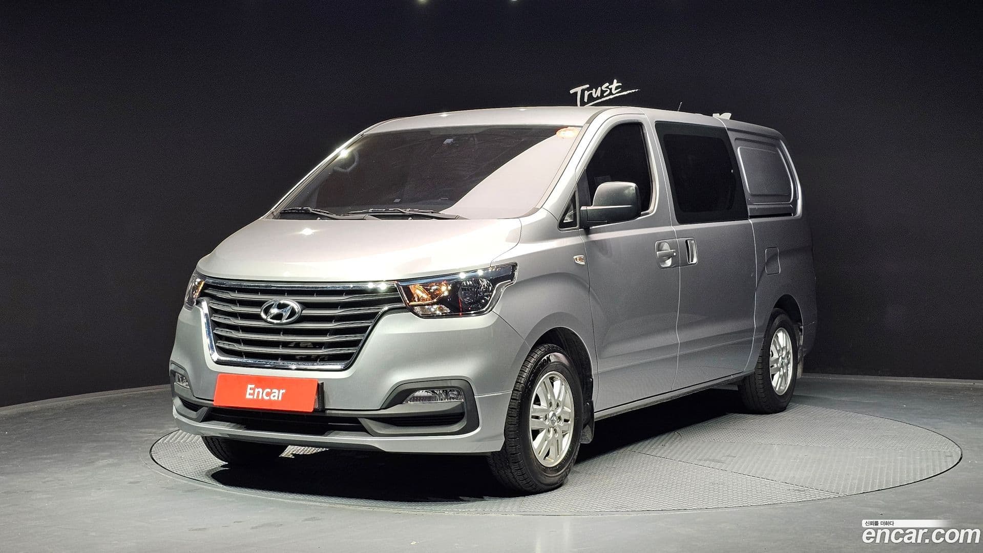 Main__Slider__Photo:Starex Hyundai 2020.6-0