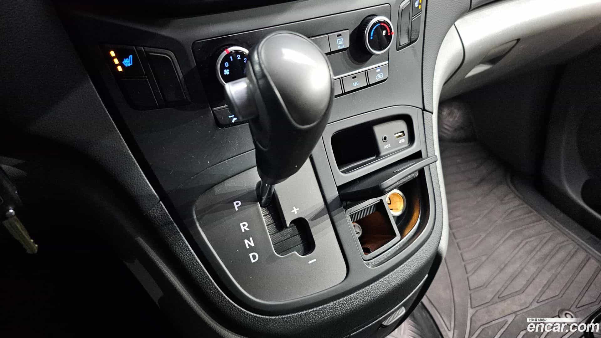 Starex Hyundai 2020.6-INNER-009