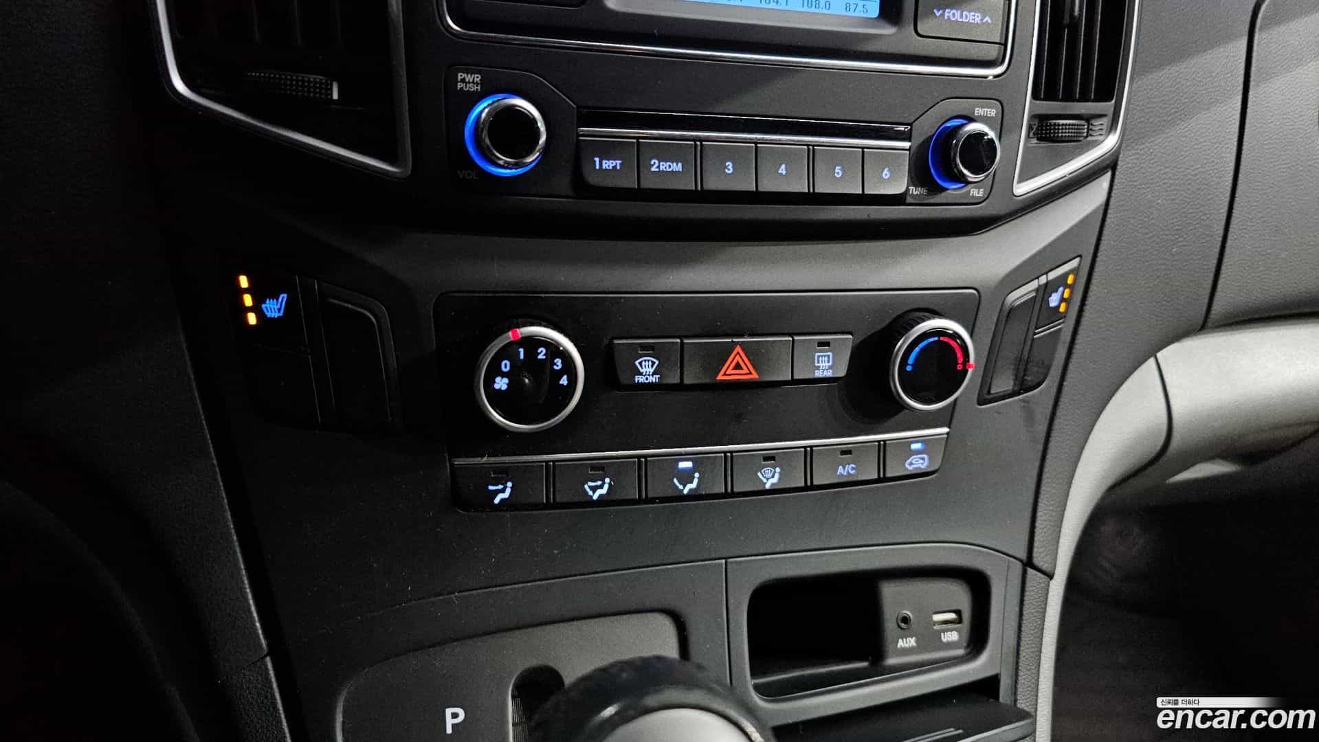 Starex Hyundai 2020.6-OPTION-019