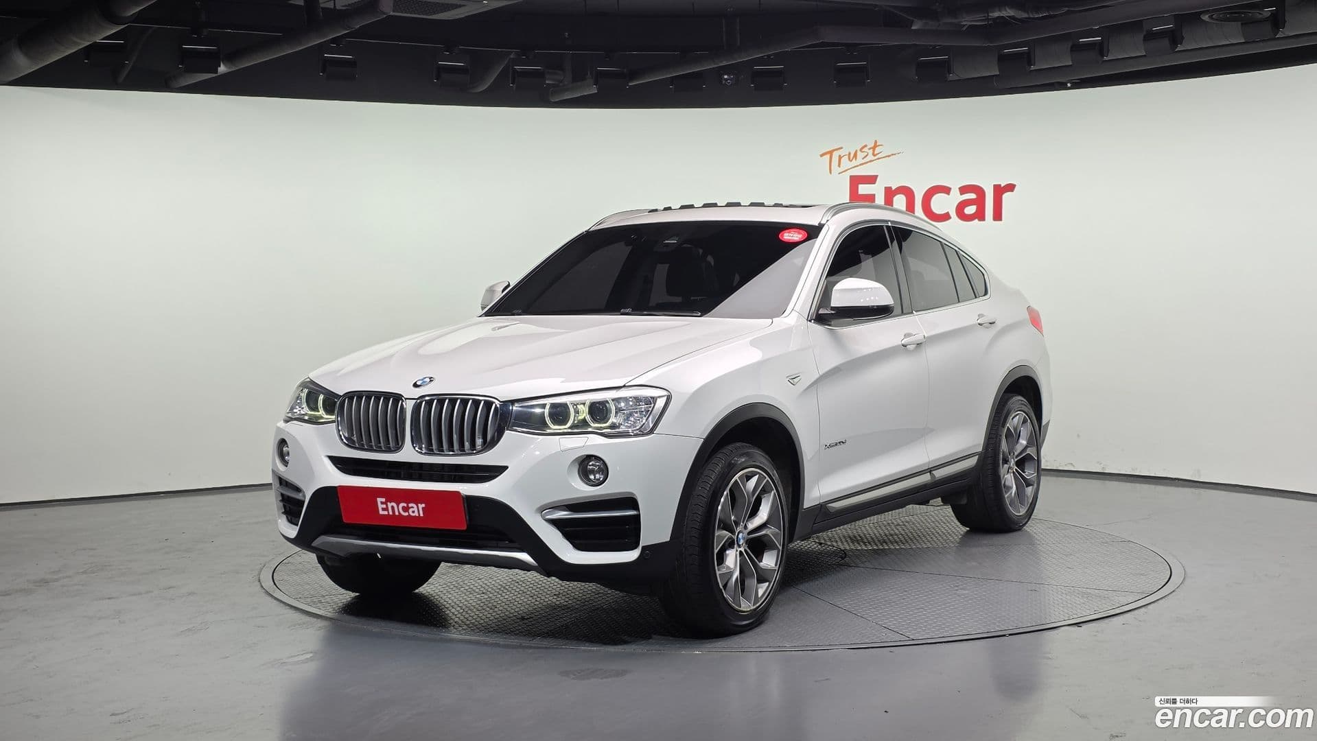 Main__Slider__Photo:X4 BMW 2016.5-0