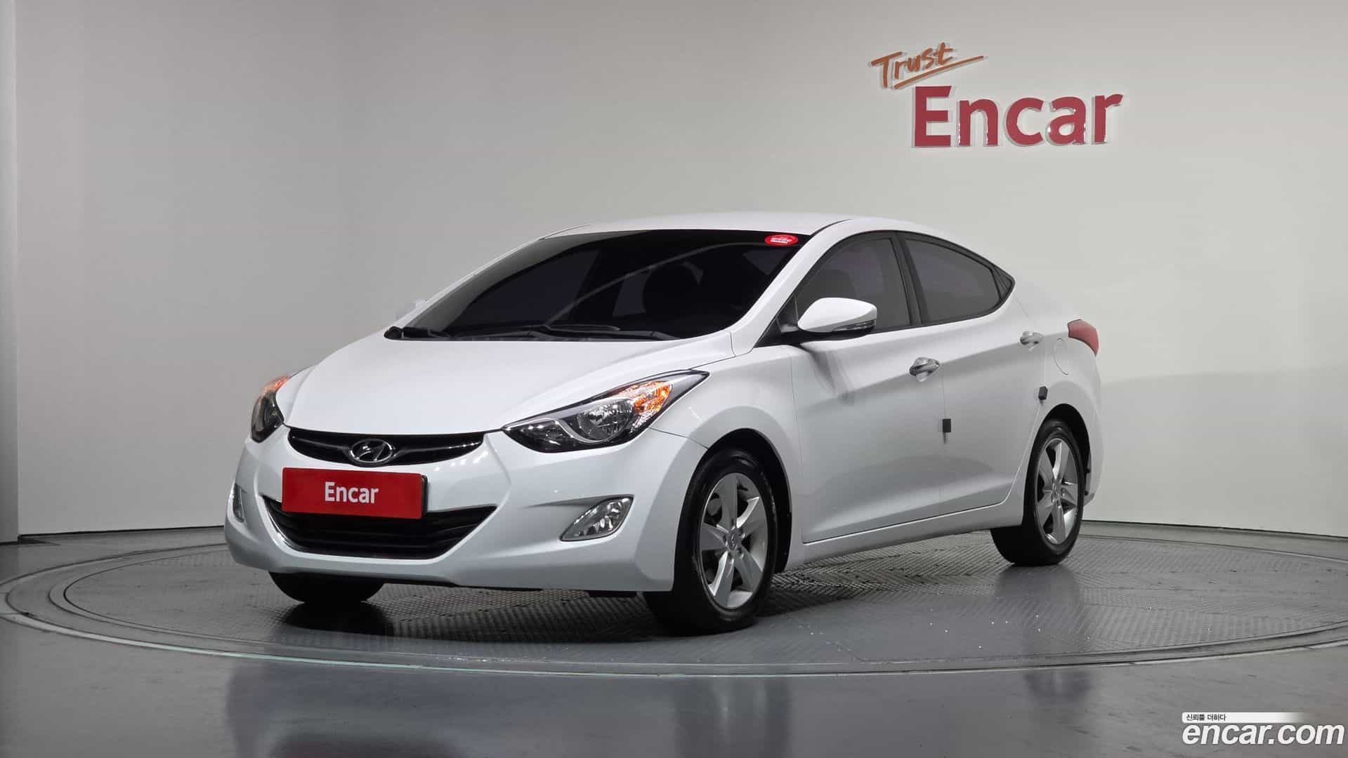 AVANTE Hyundai 2012.11-OUTER-001