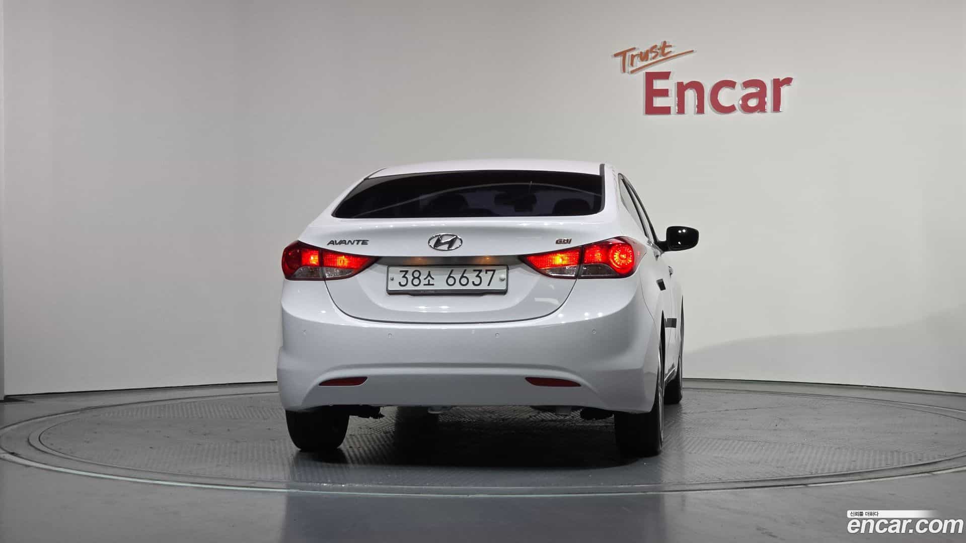 AVANTE Hyundai 2012.11-OUTER-004