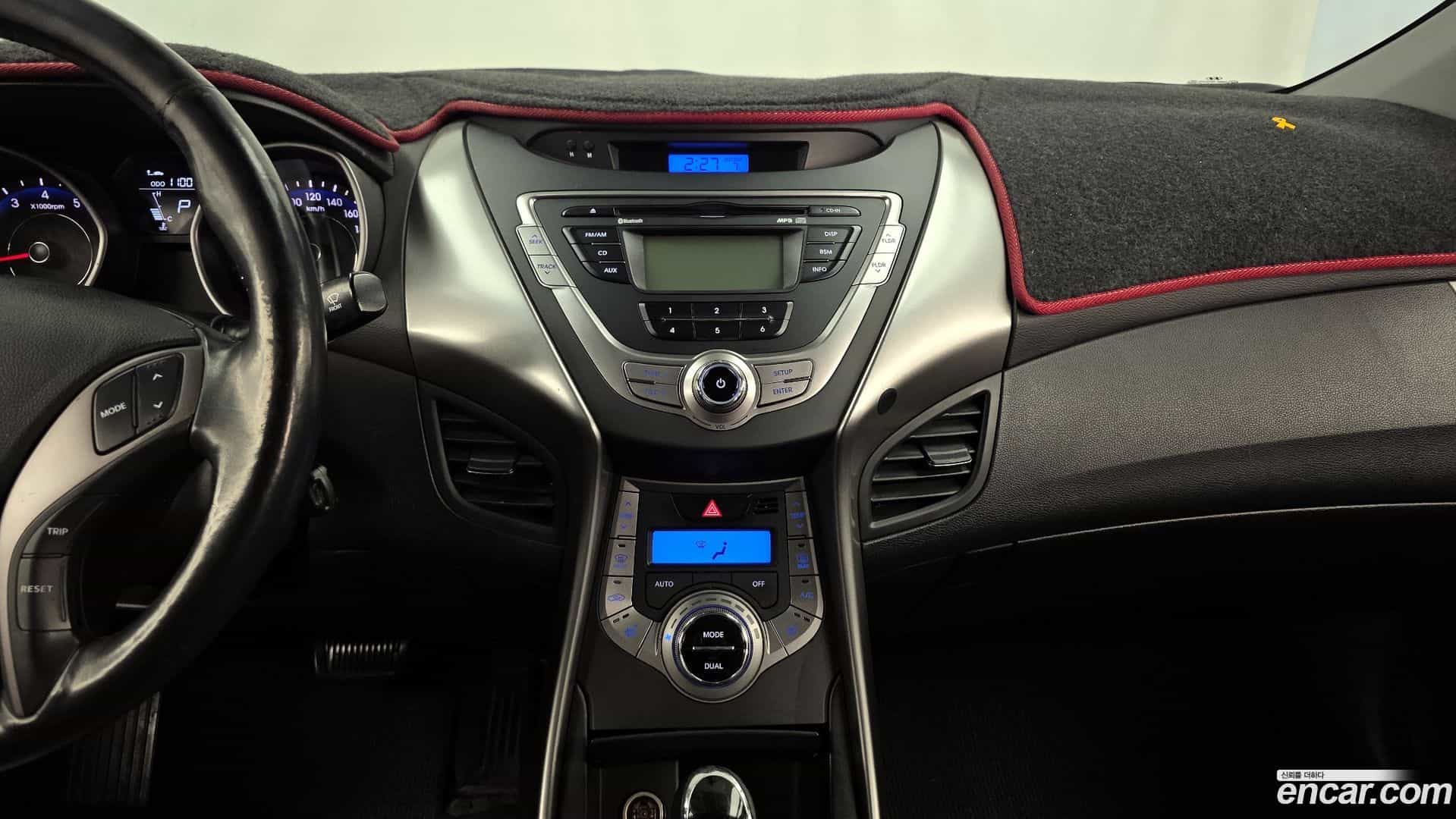 AVANTE Hyundai 2012.11-OPTION-018