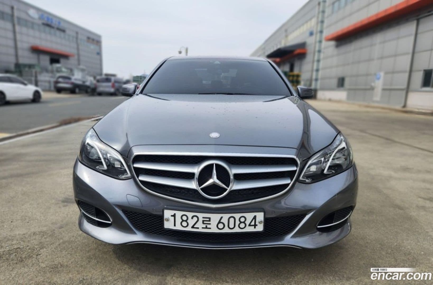 Main__Slider__Photo:E-Class Mercedes-Benz 2016.1-0