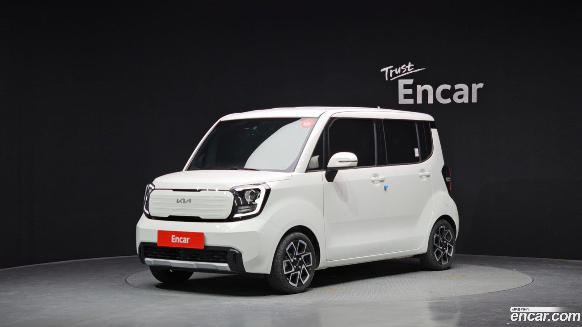 Main__Slider__Photo:RAY Kia 2024.11-0
