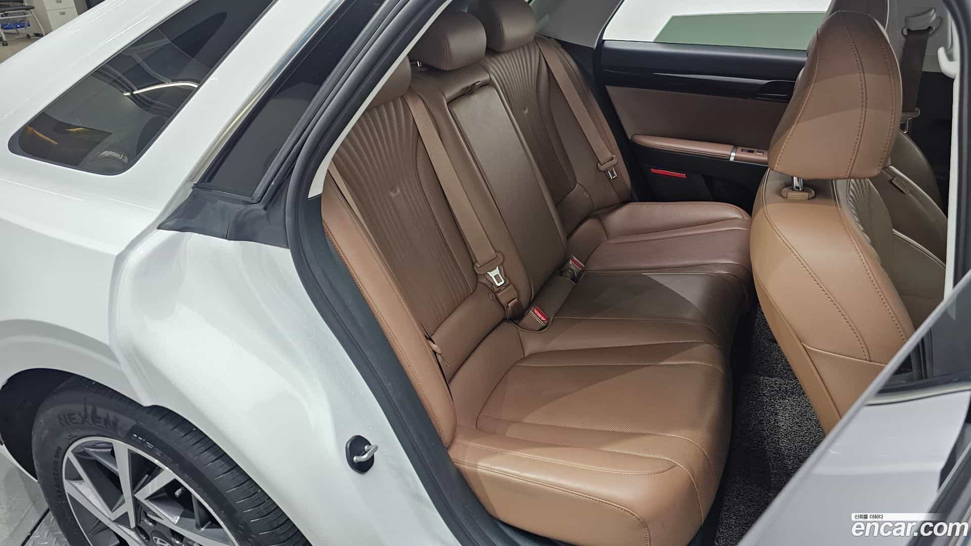 Grandeur Hyundai 2023.1-OPTION-017
