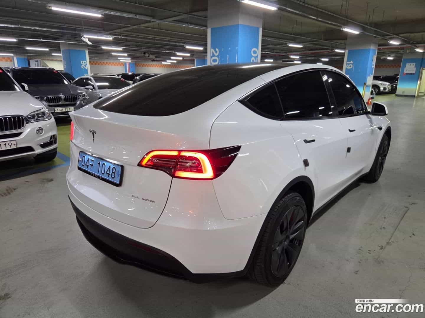 Model Y Tesla 2024.9-OUTER-003