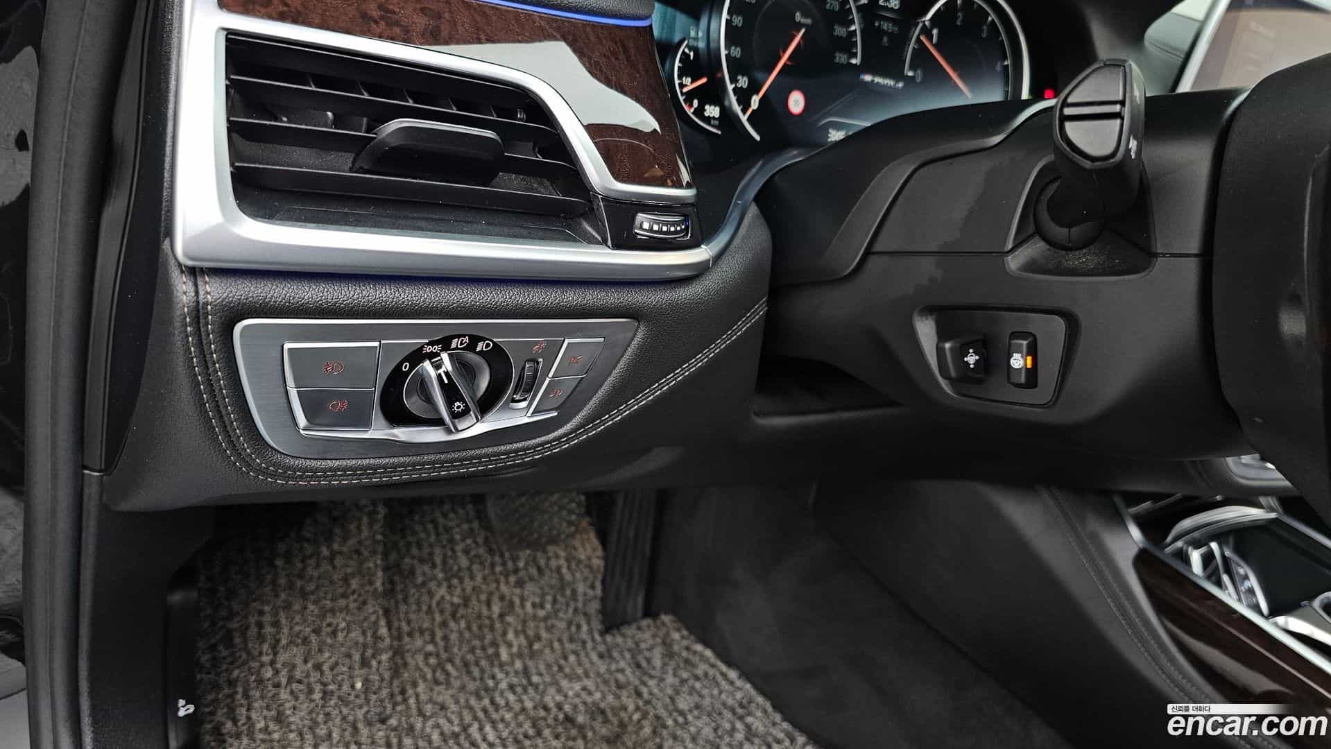 7-Series BMW 2016.8-OPTION-022