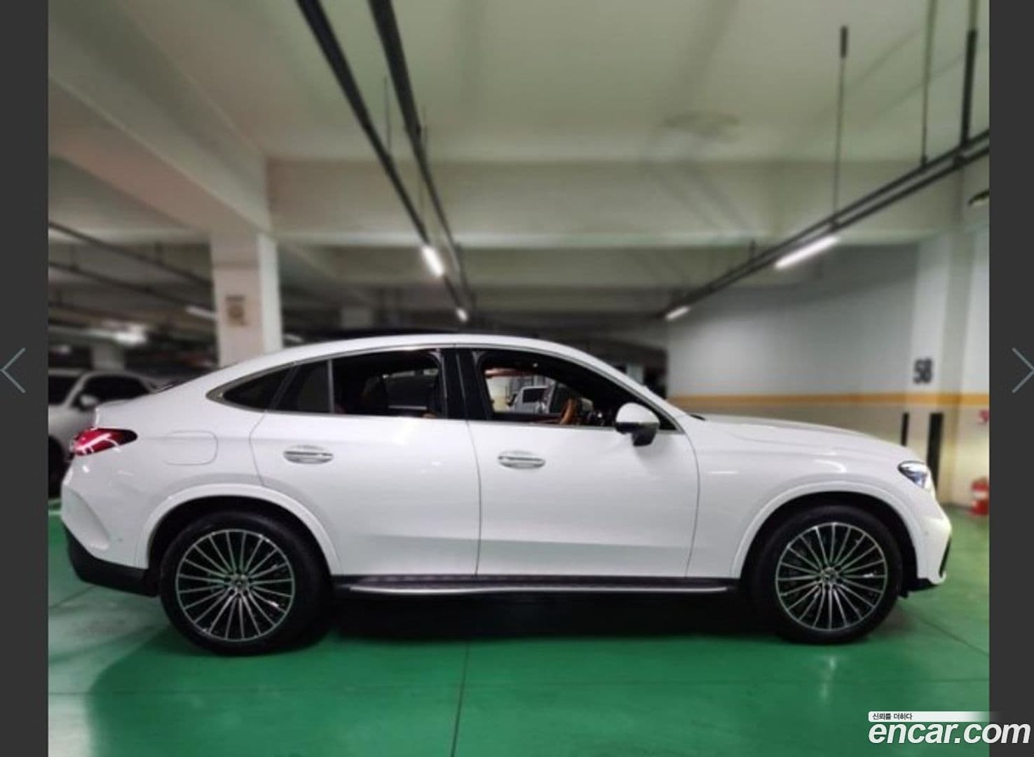 Main__Slider__Photo:GLC-Class Mercedes-Benz 2024.9-4
