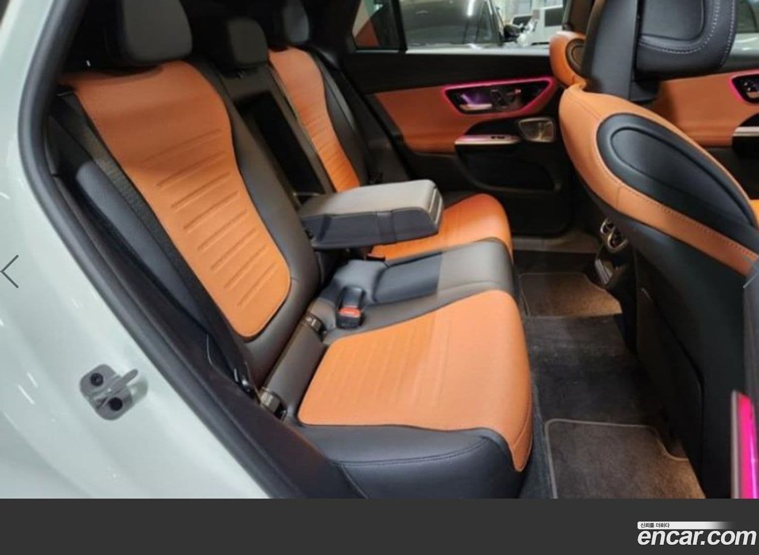 Main__Slider__Photo:GLC-Class Mercedes-Benz 2024.9-7