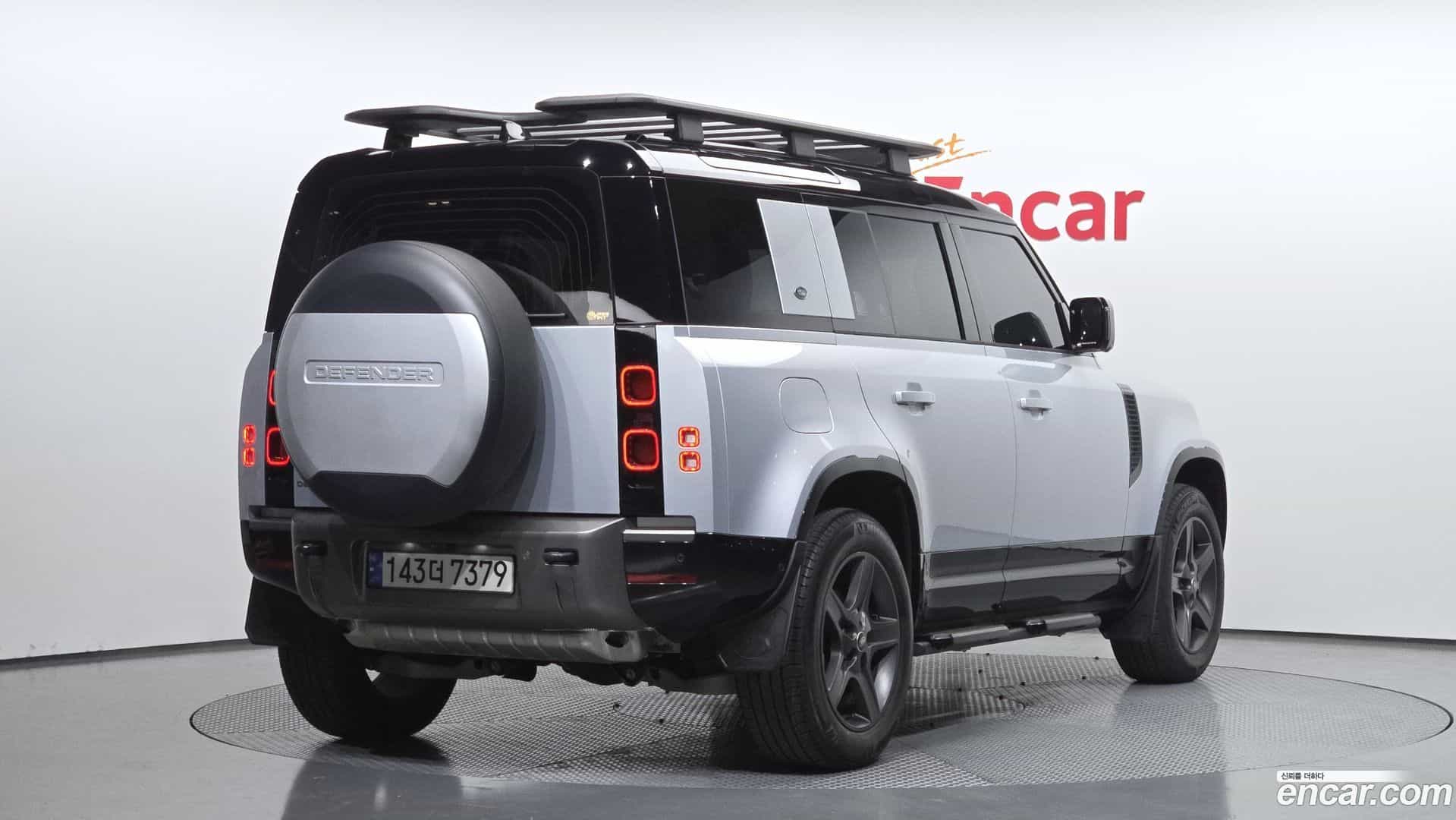 Defender Land Rover 2024.5-OUTER-002
