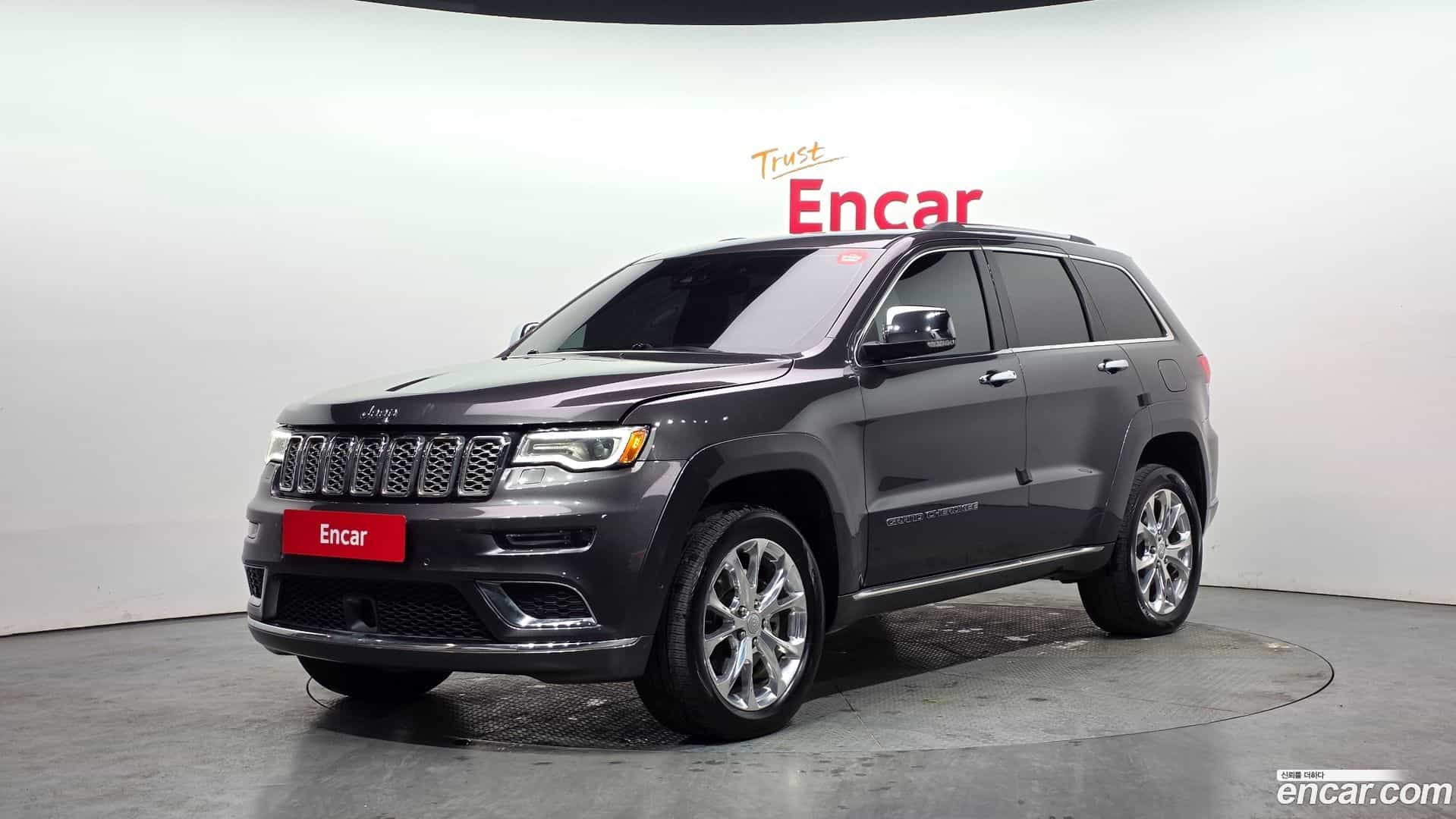 Cherokee Jeep 2019.6-OUTER-001