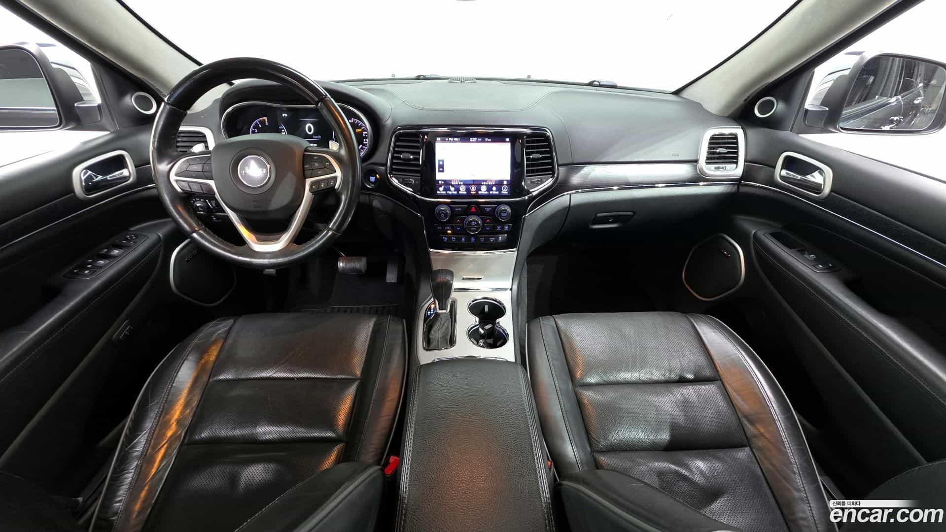 Cherokee Jeep 2019.6-INNER-007
