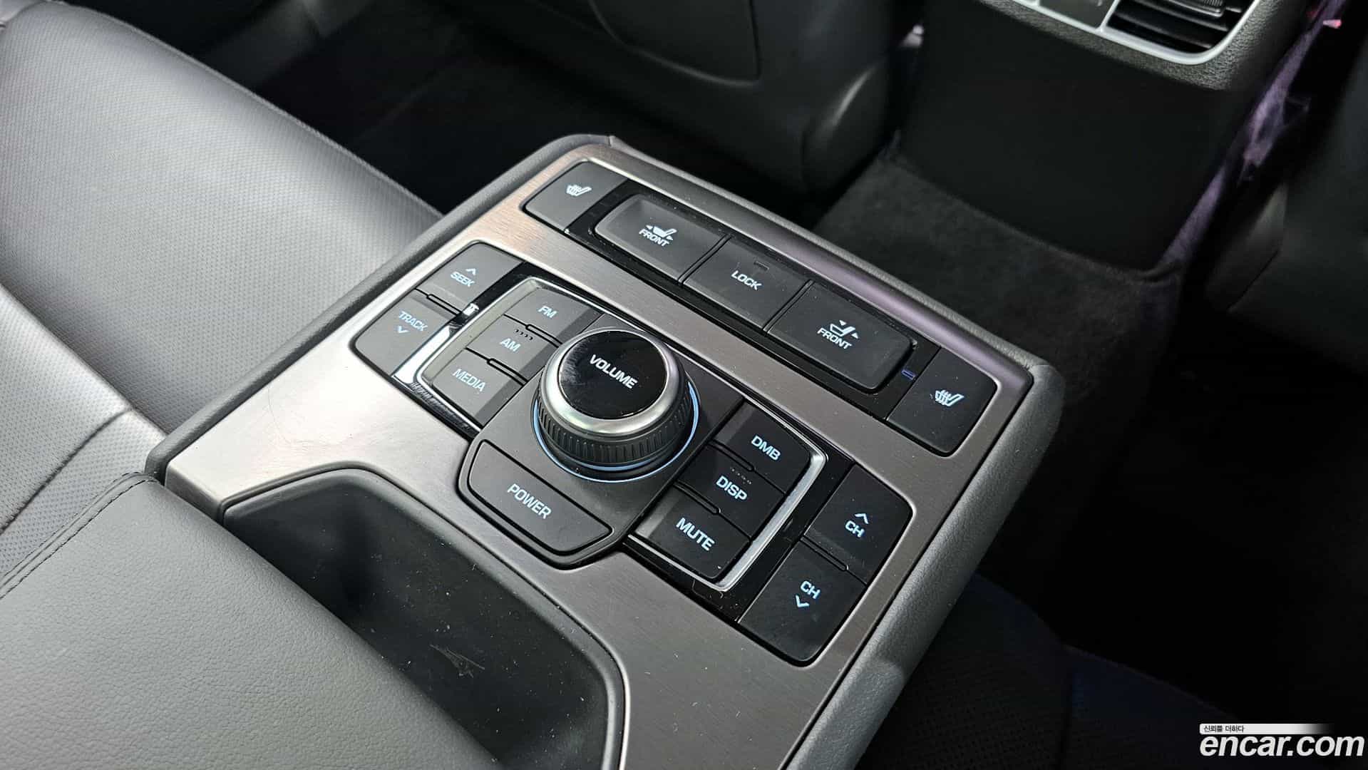 Genesis Hyundai 2016.0-OPTION-022