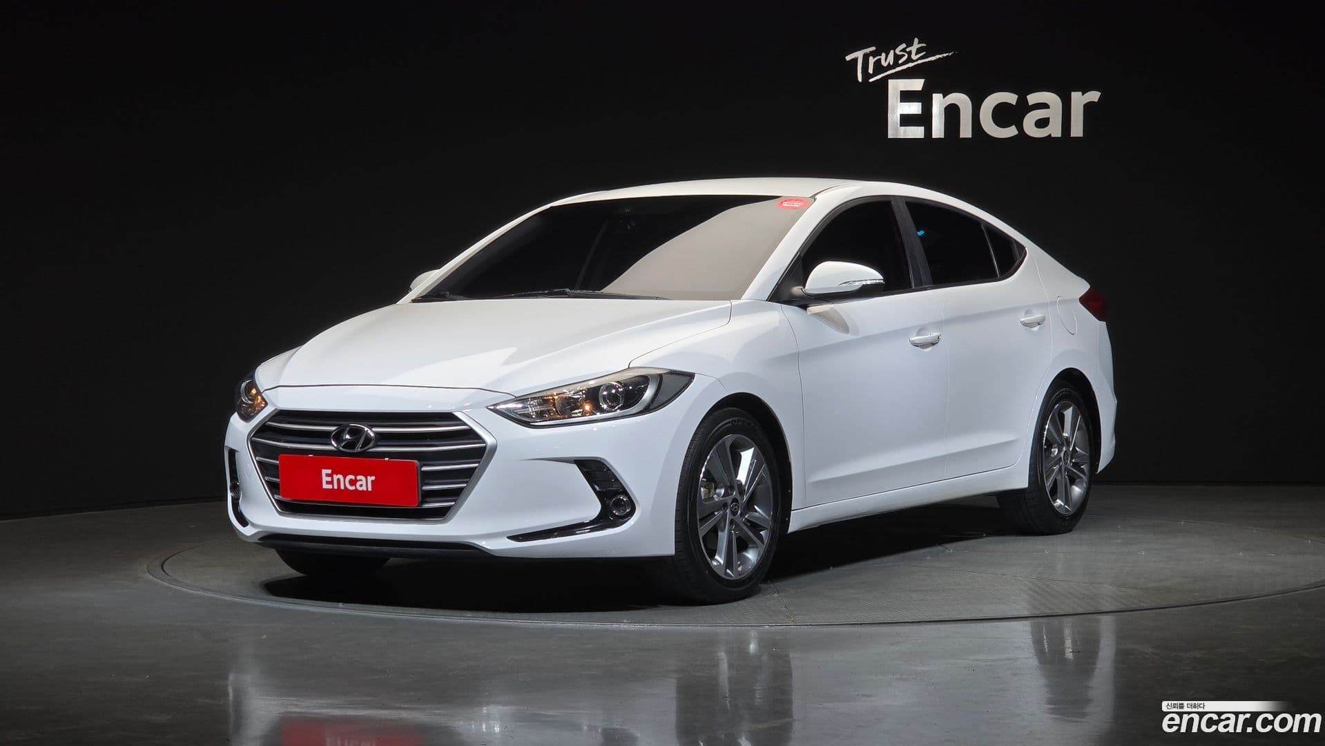 Main__Slider__Photo:AVANTE Hyundai 2018.7-0