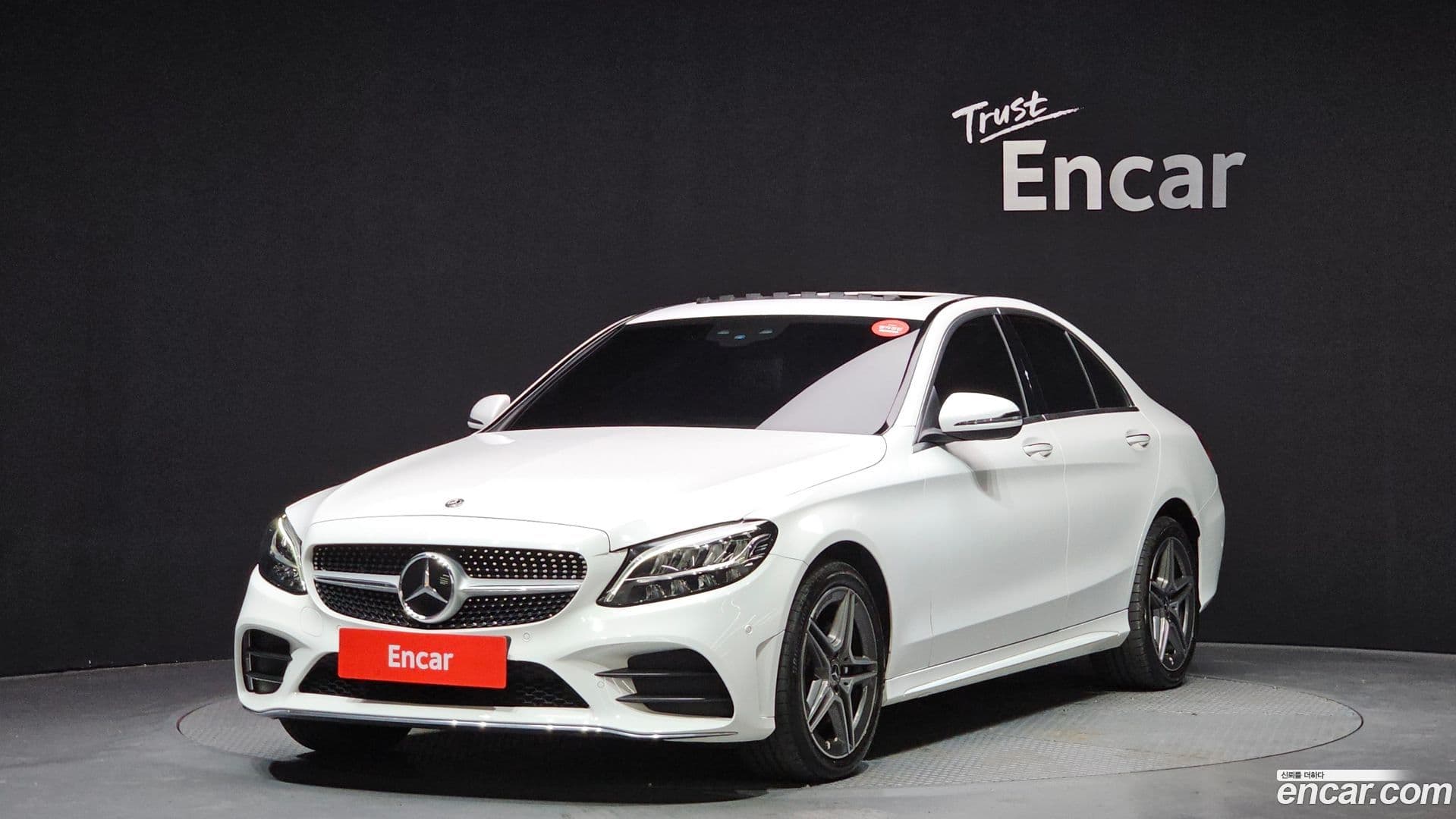 Main__Slider__Photo:C-Class Mercedes-Benz 2021.1-0