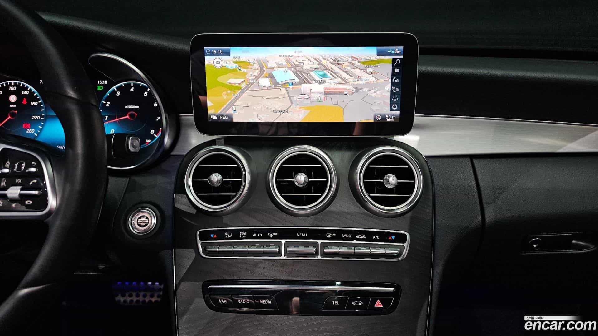 C-Class Mercedes-Benz 2021.1-OPTION-016