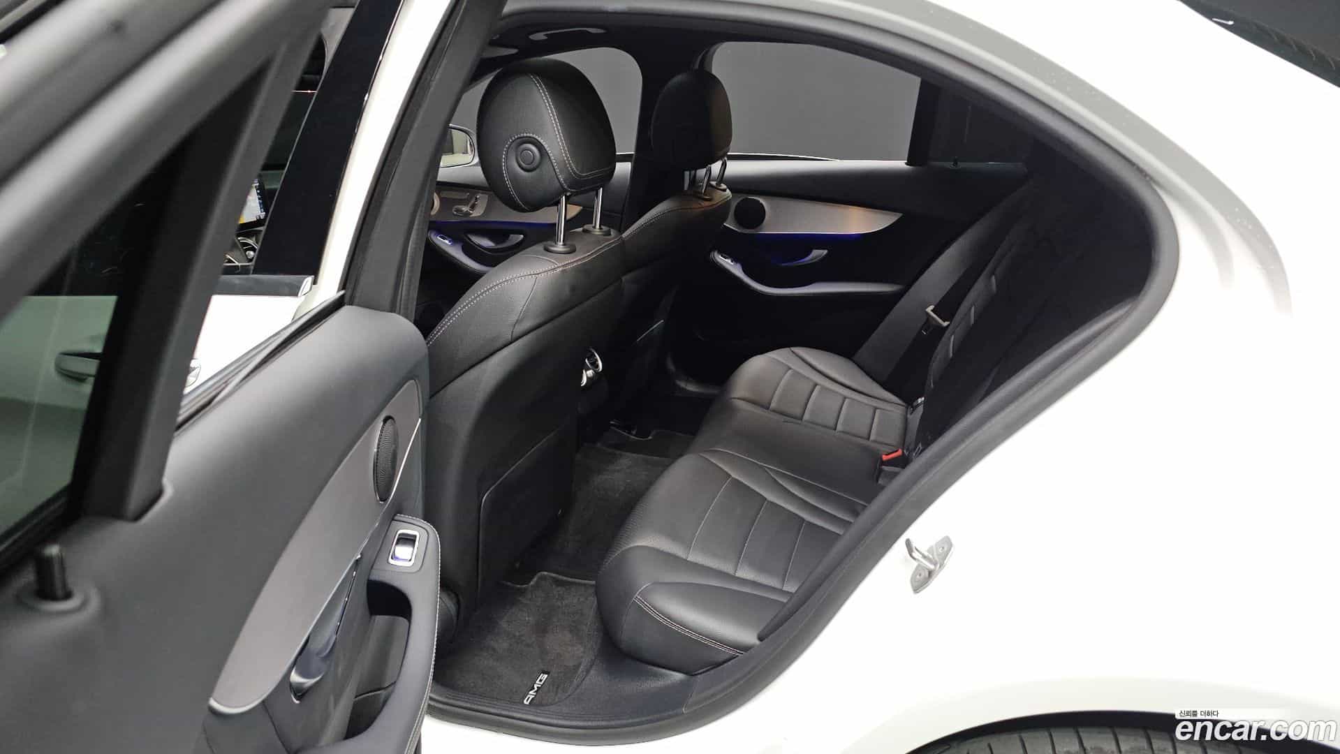 C-Class Mercedes-Benz 2021.1-OPTION-023