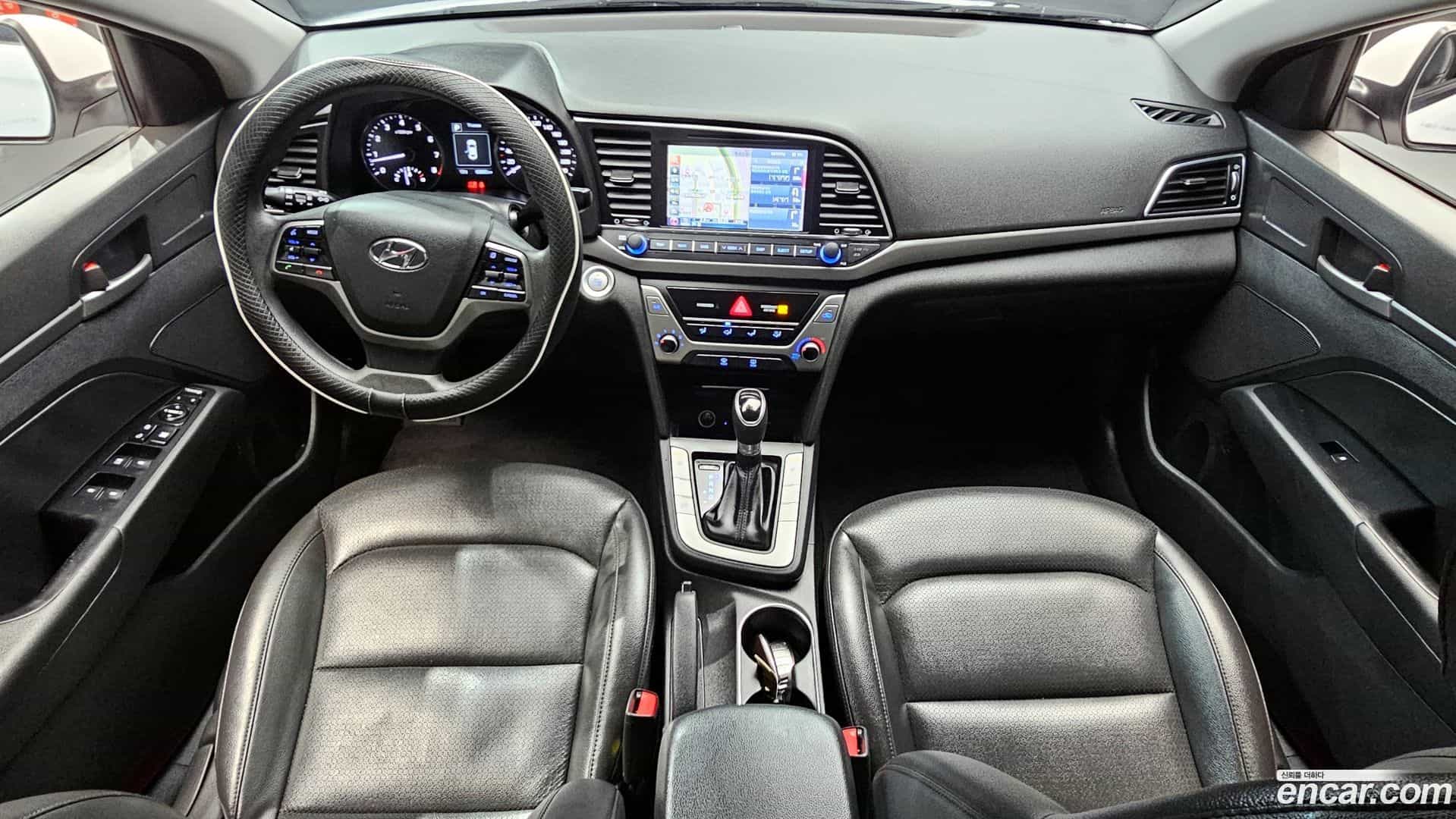 AVANTE Hyundai 2018.8-INNER-007
