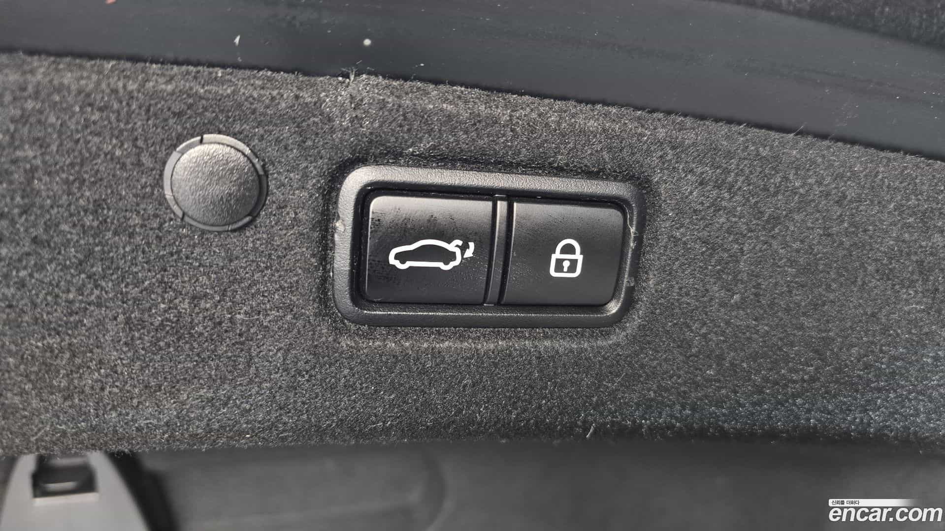 Grandeur Hyundai 2019.8-OPTION-024