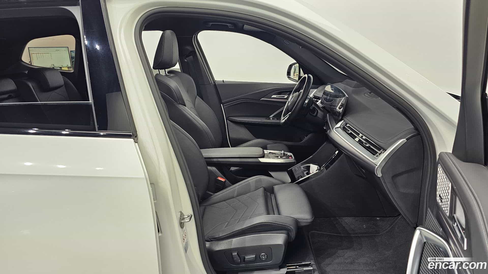 X1 BMW 2023.7-INNER-010