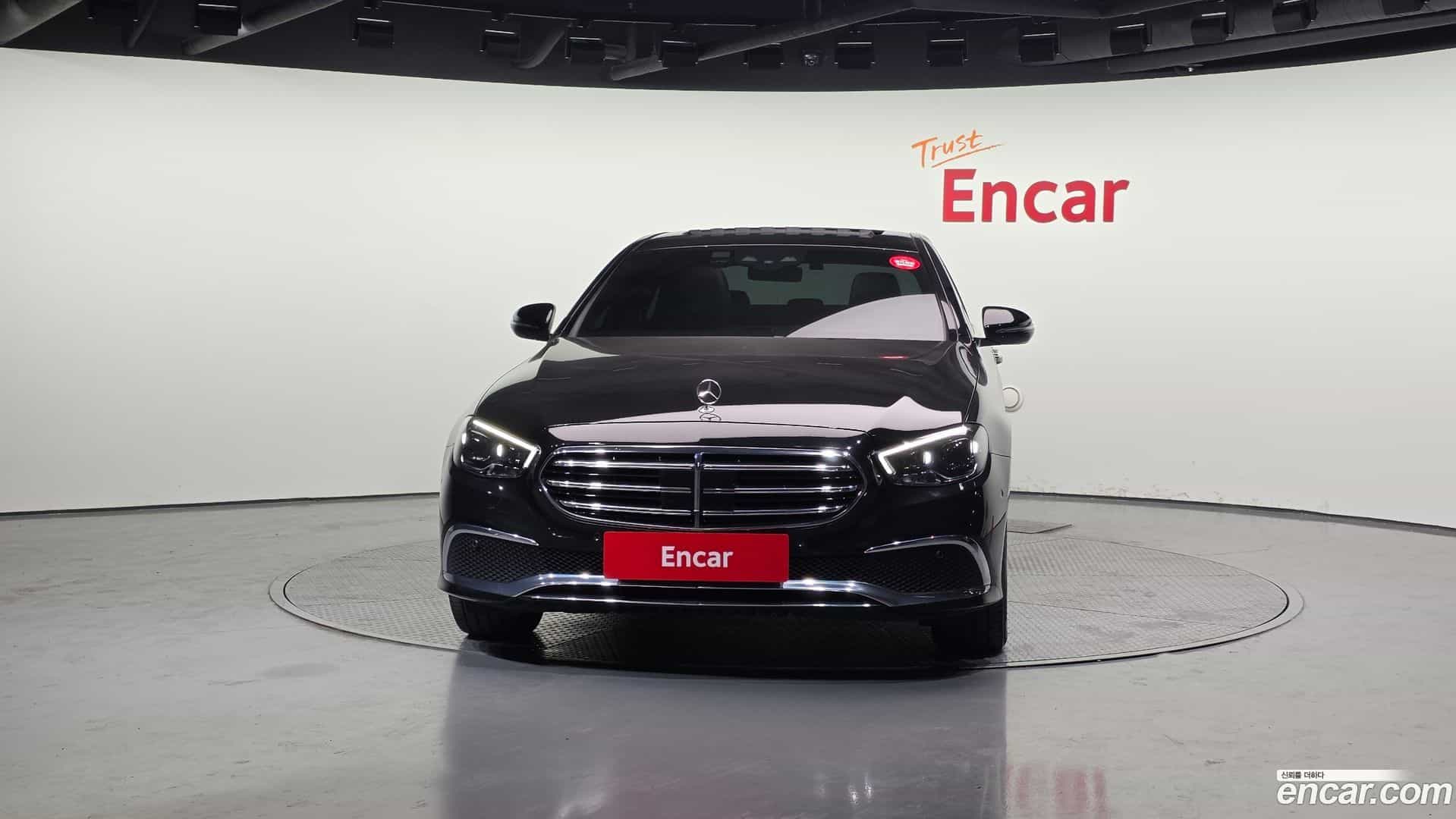 E-Class Mercedes-Benz 2021.8-OUTER-003