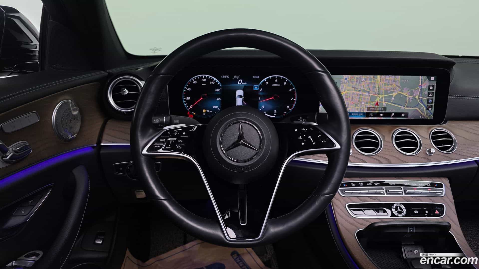 E-Class Mercedes-Benz 2021.8-OPTION-017