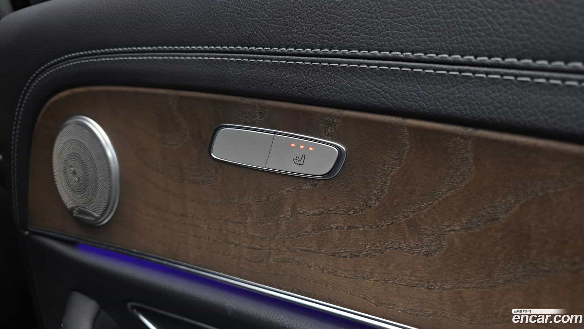 E-Class Mercedes-Benz 2021.8-OPTION-021