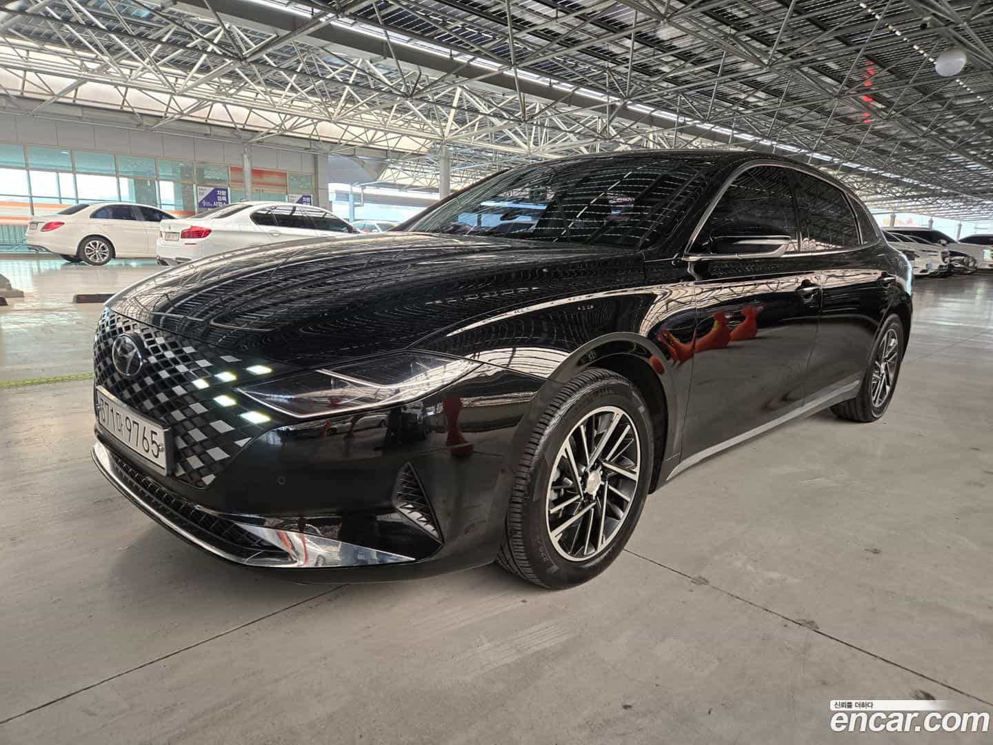 Grandeur Hyundai 2020.5-OUTER-001