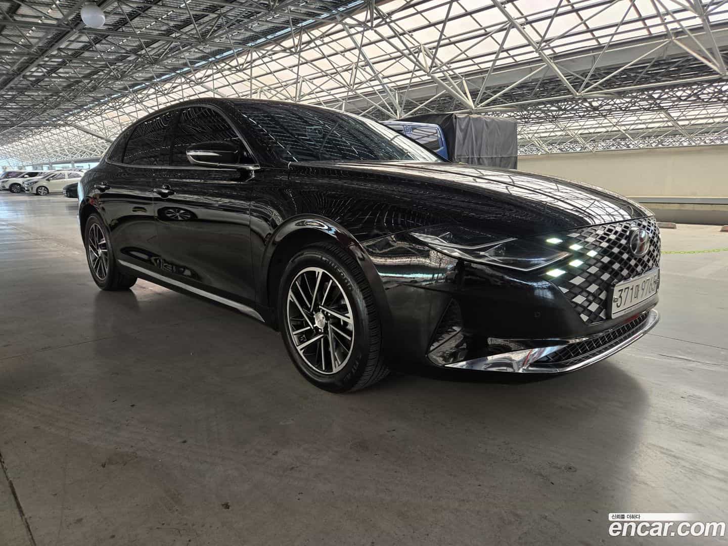 Grandeur Hyundai 2020.5-OUTER-003