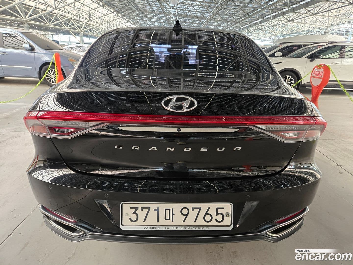 Main__Slider__Photo:Grandeur Hyundai 2020.5-4