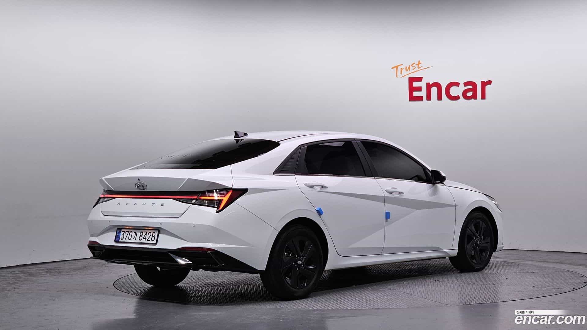 AVANTE Hyundai 2022.0-OUTER-002