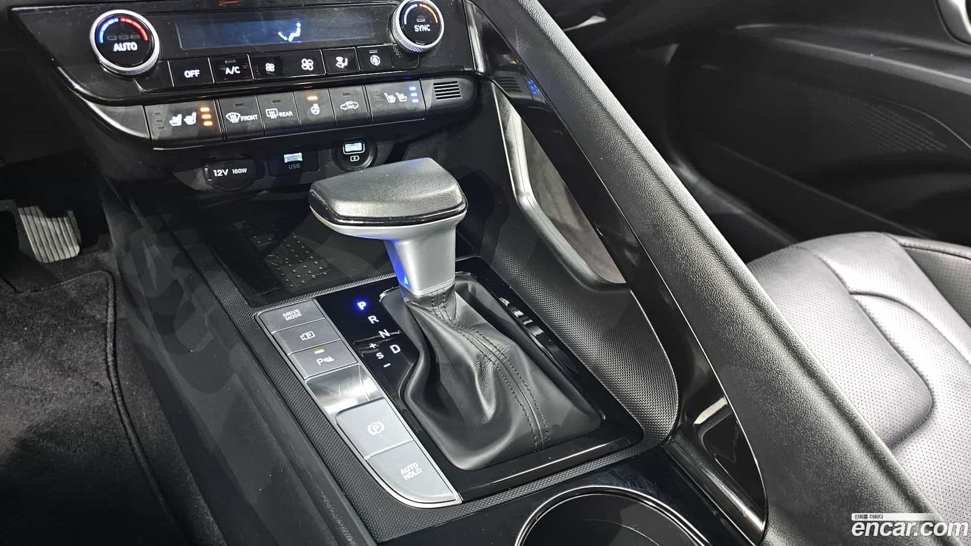 AVANTE Hyundai 2022.0-INNER-009