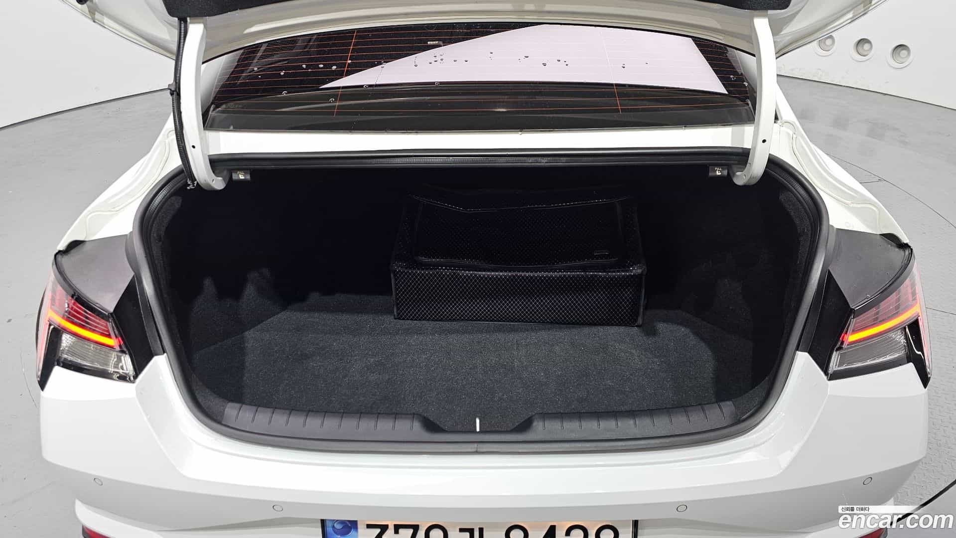 AVANTE Hyundai 2022.0-OPTION-024