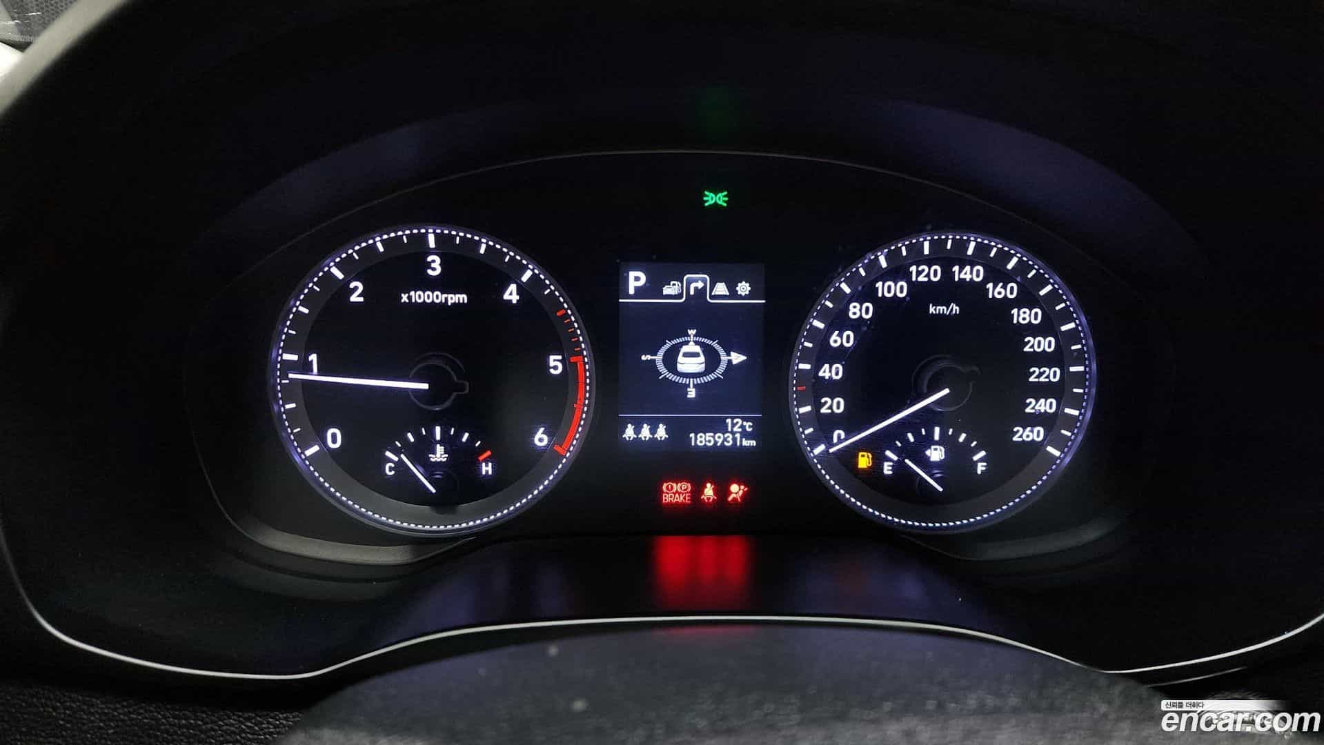 Grandeur Hyundai 2017.4-INNER-008