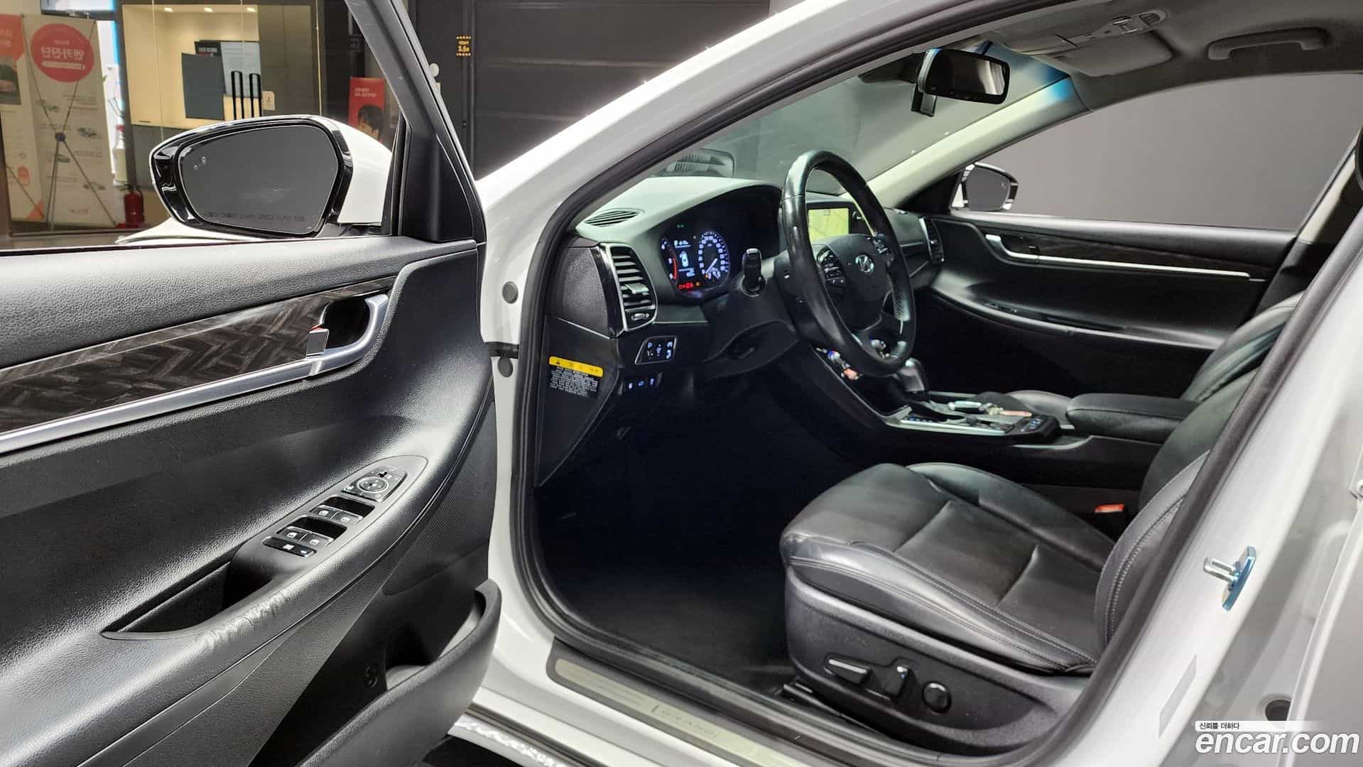 Grandeur Hyundai 2017.4-OPTION-015