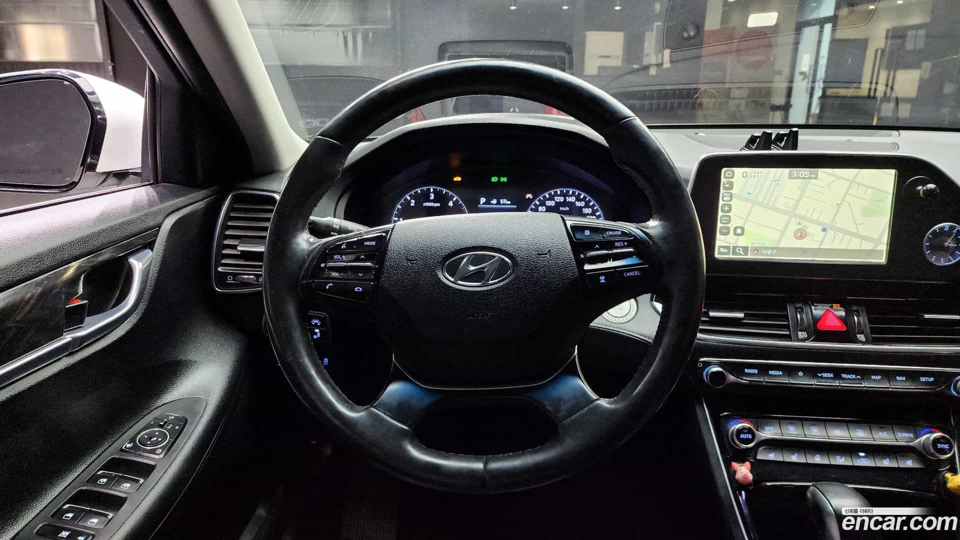 Grandeur Hyundai 2017.4-OPTION-018