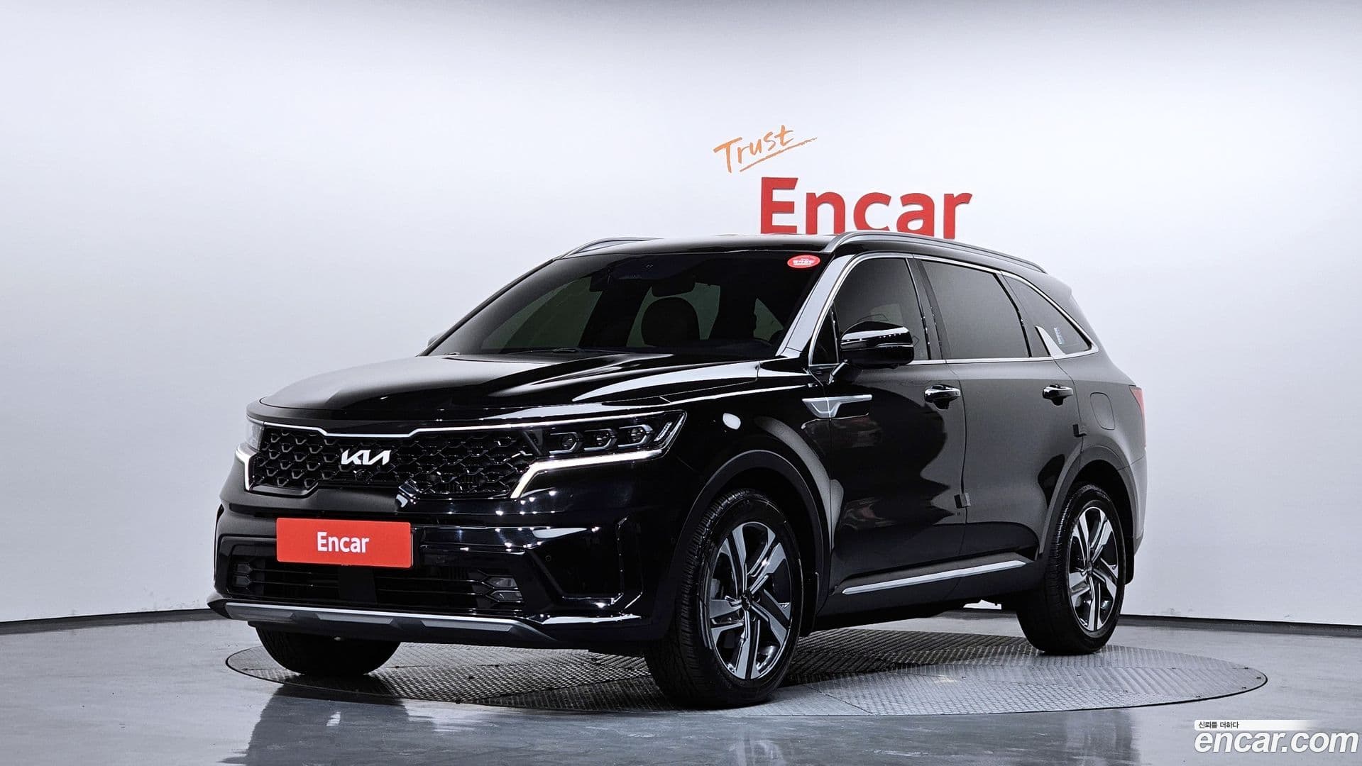 Main__Slider__Photo:Sorento Kia 2021.6-0