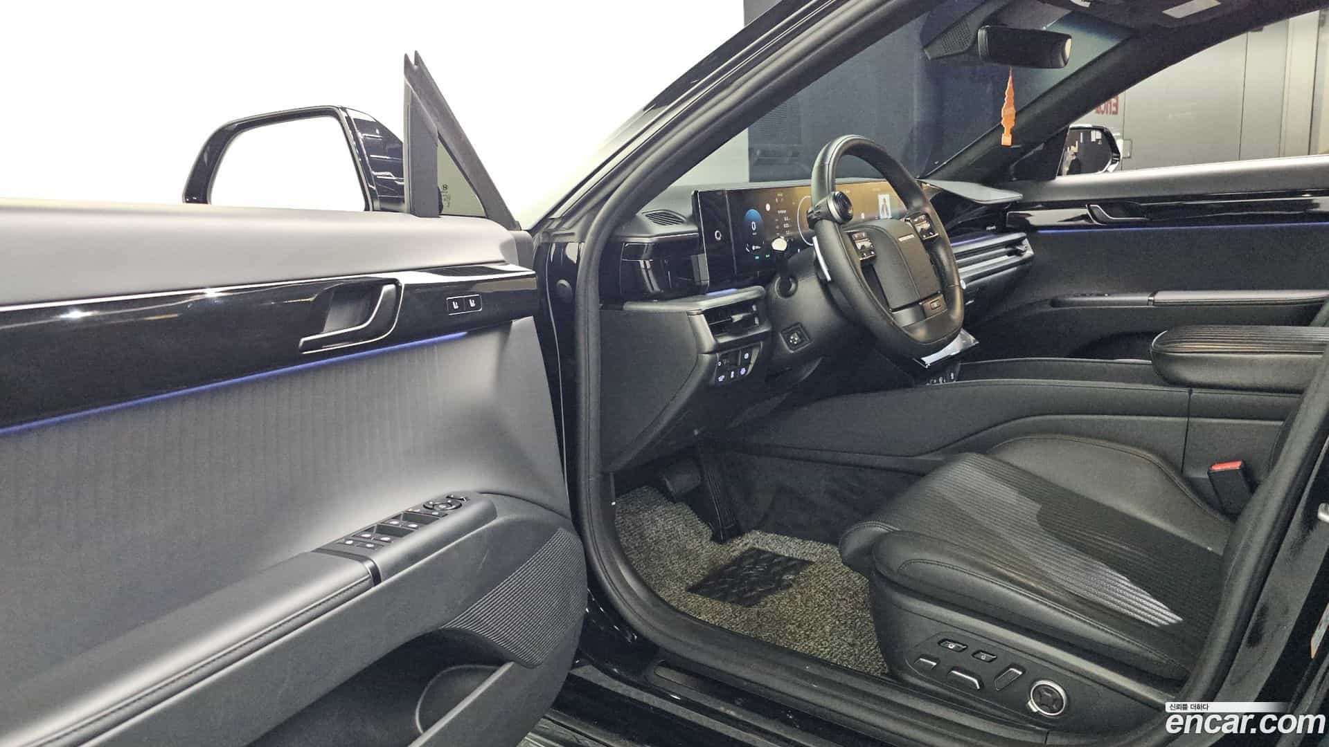 Grandeur Hyundai 2024.1-INNER-010