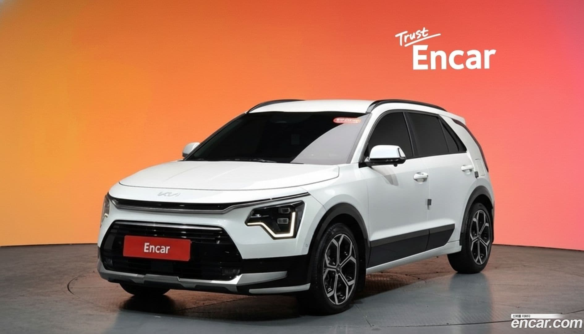 Main__Slider__Photo:Niro Kia 2022.0-0