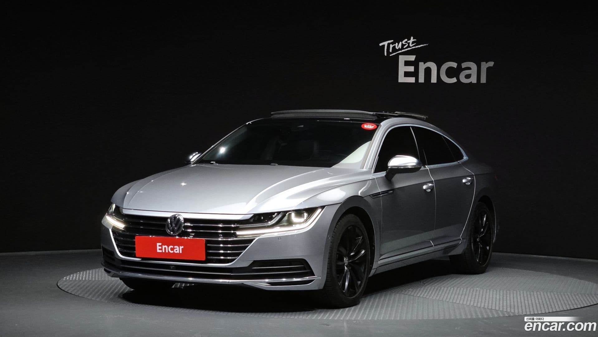 Main__Slider__Photo:Arteon Volkswagen 2019.11-0
