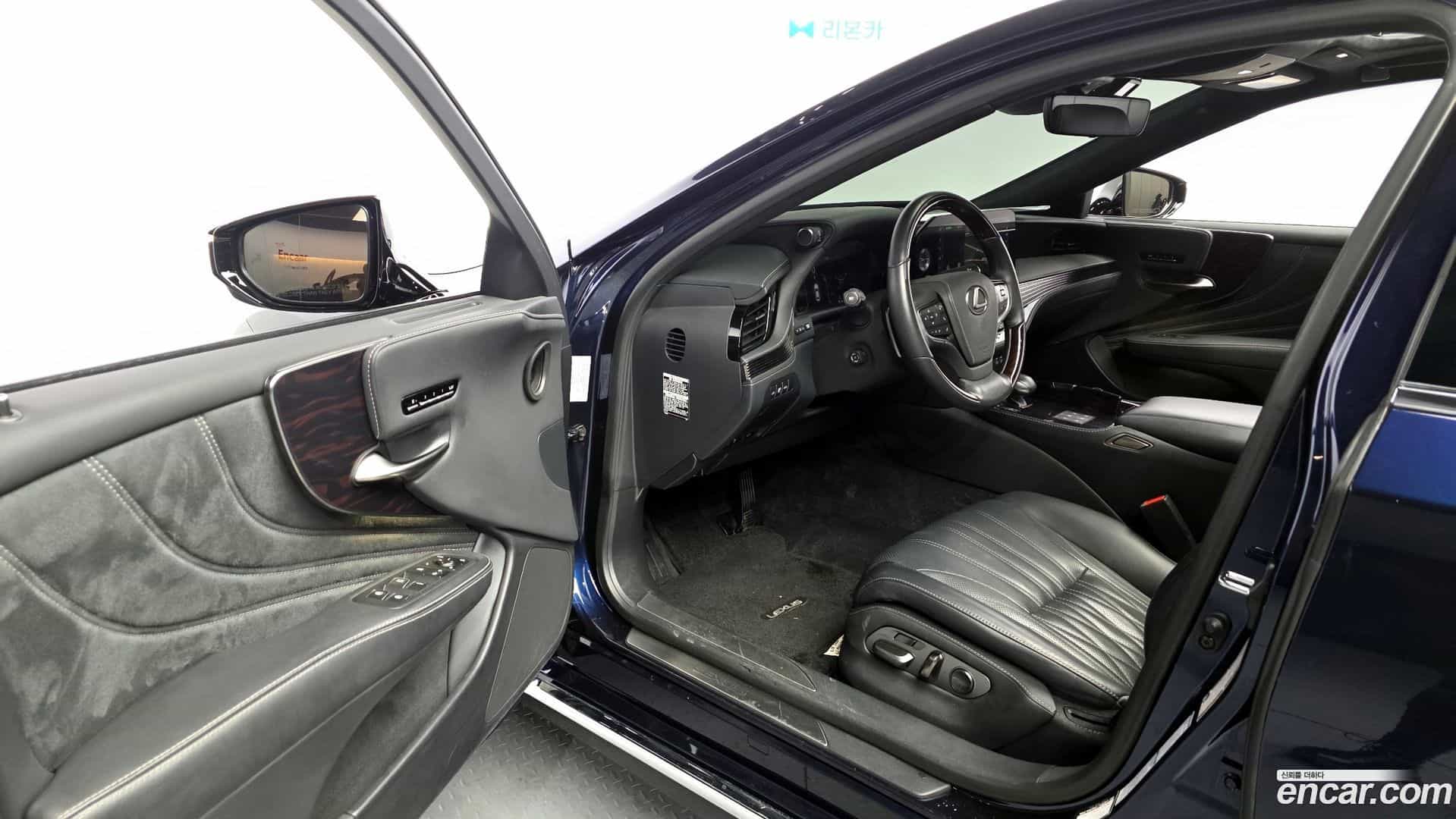 LS Lexus 2024.1-INNER-010