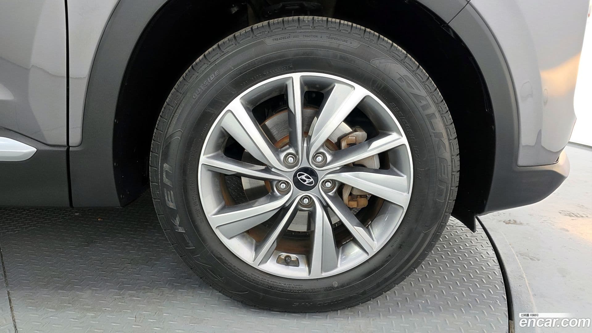 Main__Slider__Photo:Santafe Hyundai 2020.0-4