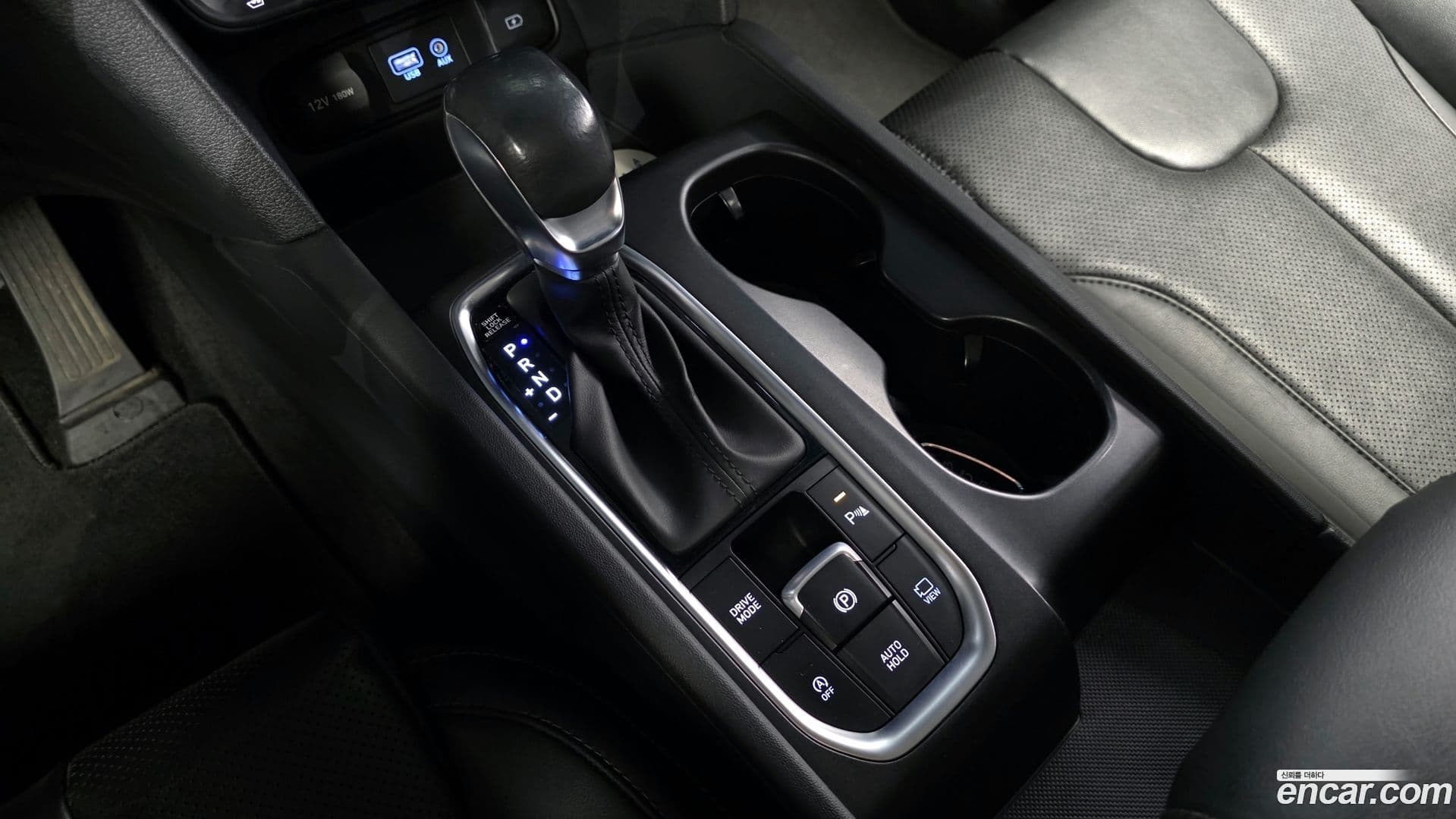 Main__Slider__Photo:Santafe Hyundai 2020.0-8
