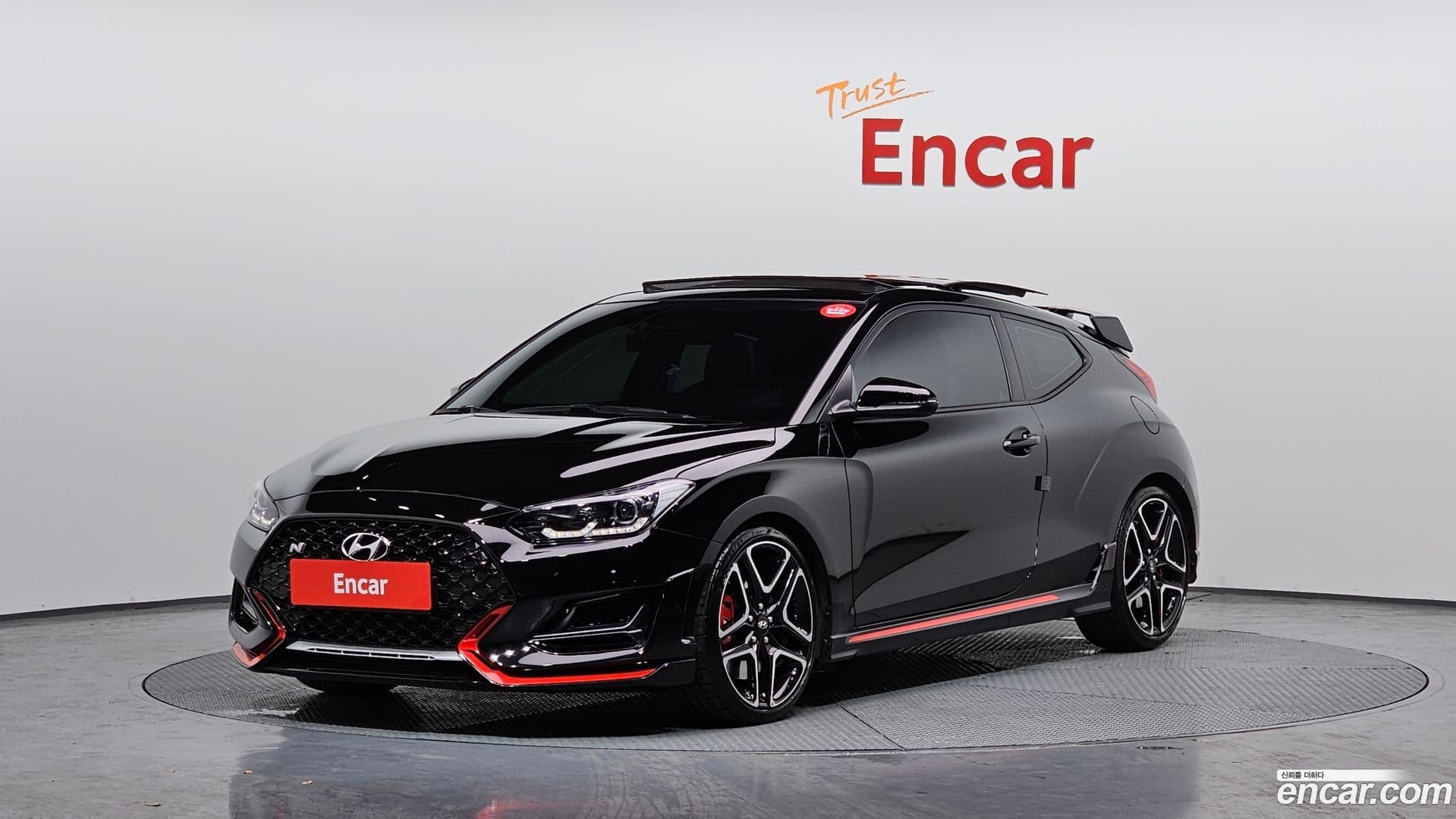 Main__Slider__Photo:Veloster Hyundai 2020.4-0