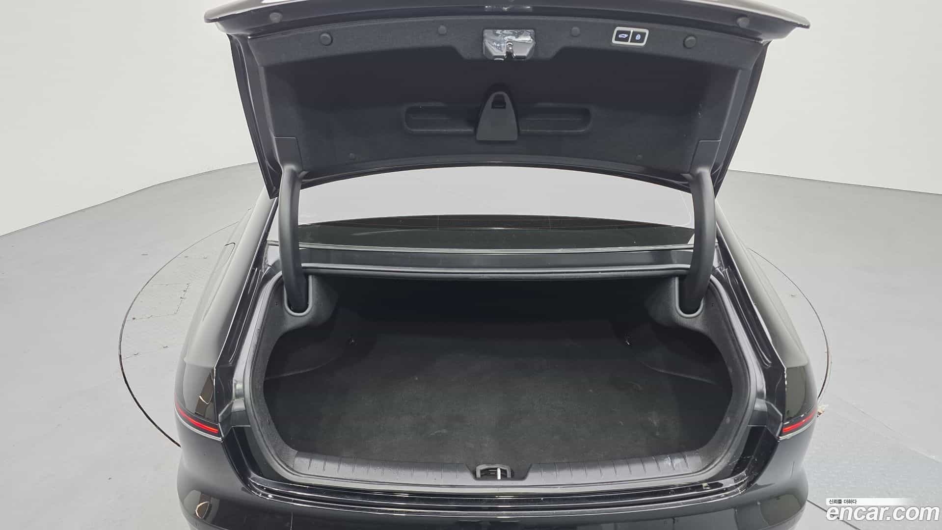 Grandeur Hyundai 2023.9-OPTION-024